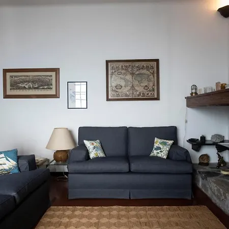 081b) Historic Il Vigneto 49, Sea View, Balcony, Free Private Parking * 莫内利亚