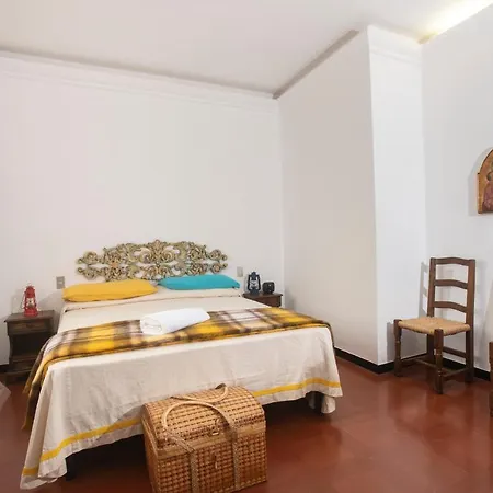 081b) Historic Il Vigneto 49, Sea View, Balcony, Free Private Parking Διαμέρισμα *