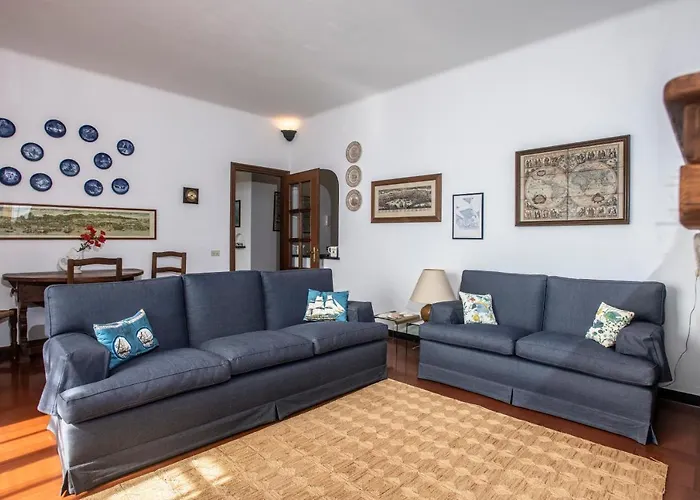 Apartman 081b) Historic Il Vigneto 49, Sea View, Balcony, Free Private Parking