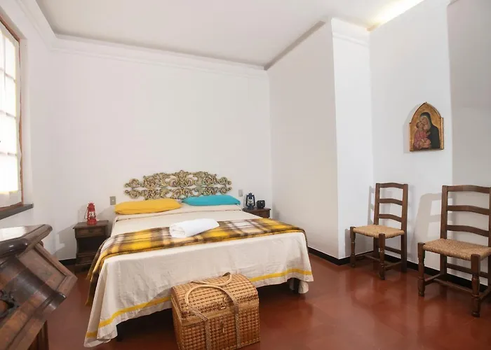 081b) Historic Il Vigneto 49, Sea View, Balcony, Free Private Parking Apartman *