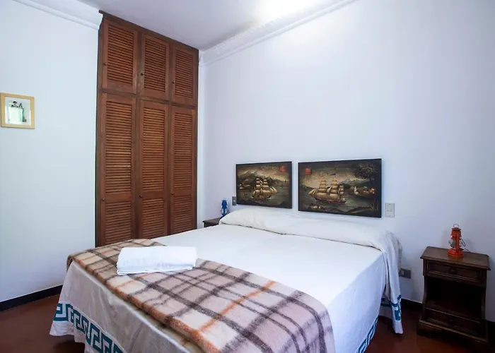 Apartman 081b) Historic Il Vigneto 49, Sea View, Balcony, Free Private Parking